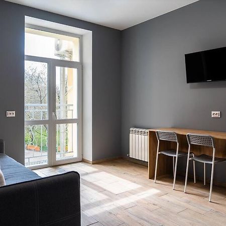 Apartment In The Heart Of Chernigov מראה חיצוני תמונה