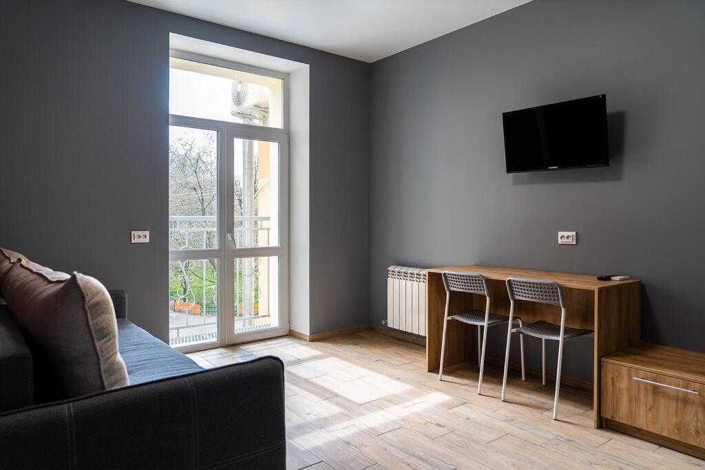 Apartment In The Heart Of Chernigov מראה חיצוני תמונה